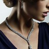 Логотип телеграм канала @clatchesjewelry — Украшения и клатчи