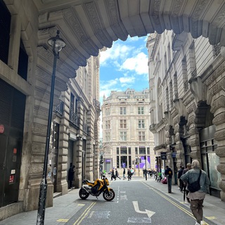 Логотип телеграм канала @coma1ose — comatose.