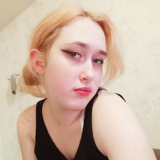 Логотип телеграм канала @confiador — Любительница ночного кофе ☕️