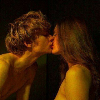 Logo saluran telegram couple_romance_gifs — Couple