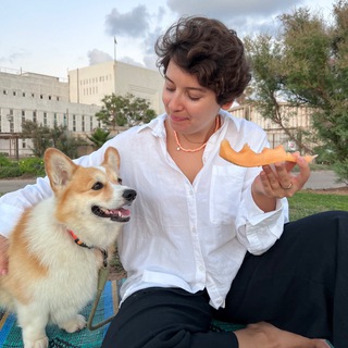 Логотип телеграм канала @creativenerd — Креативная утопия: жизнь и работа в Израиле