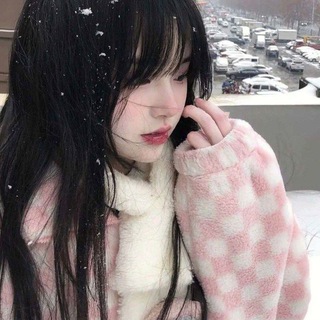 Логотип телеграм канала @cutehugss — . ꜝꜞ ᳝ ࣪тёплые объятия 🧣 𓄹 . ִ ֗
