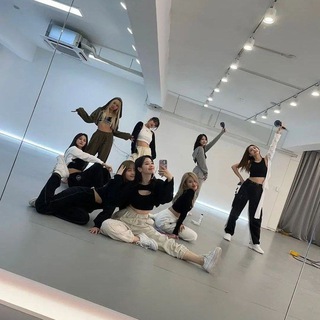 Логотип телеграм канала @dance_pract1ce — К-поп уроки танца 💃🏼