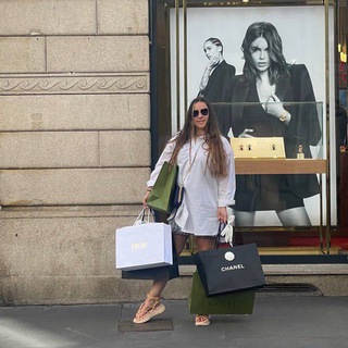Логотип телеграм канала @dasha_will_buy — ДАША КУПИТ 🛍️