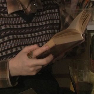 Логотип телеграм канала @diepoets — общество мёртвых поэтов