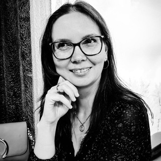 Логотип телеграм канала @dinathinks — О чëм думает Дина