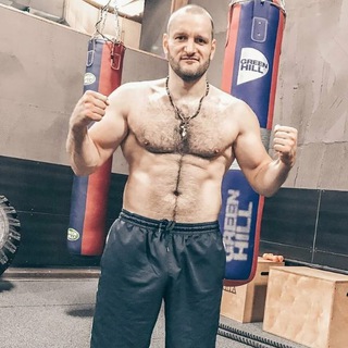 Логотип телеграм канала @dom2_draki — Дом 2. Легендарные драки, разборки, приколы.