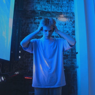 Логотип телеграм канала @ecskiss_live — притон эскиза