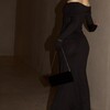 Логотип телеграм канала @elegantenatalis — elegante