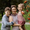 Логотип телеграм канала @elenakorzhova_iknitforkids — Елена Коржова - вязание детям на машине | МК