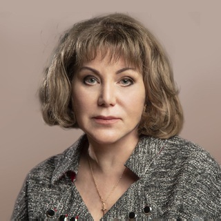 Логотип телеграм канала @elenakrivoruchkolawyer — Юрист и бизнес-консультант EVENT-менеджмент Елена Криворучко