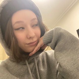 Логотип телеграм канала @emiliyamur — Миля, да завязывай!