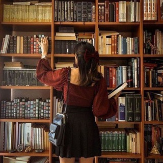 Логотип телеграм канала @english_books_maura — Saved English books Maura