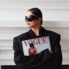 Логотип телеграм канала @english_vogue — English Vogue • английский по журналам
