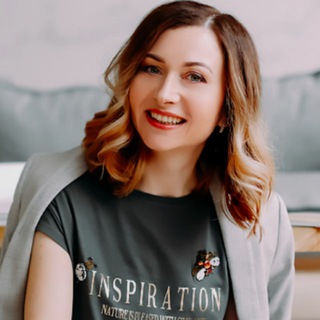Логотип телеграм канала @englishpavlova — English with Pavlova