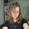 Логотип телеграм канала @eto_valya — это Валя