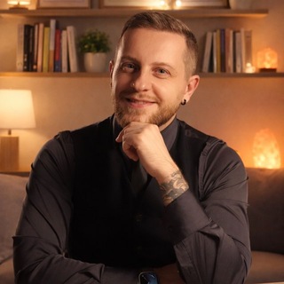 Логотип телеграм канала @evgeniy_kolomyec — Умная любовь | Евгений Коломиец | Психолог