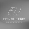 Логотип телеграм канала @evinailstudio_salon — Маникюр Волгоград | Evi.nailstudio