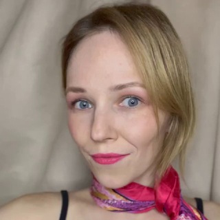 Логотип телеграм канала @evjeniechka — Евгения про Любовь к себе и Отношения. Нейрографика♾️Энергопрактики. Наставничество.