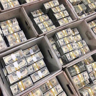 Логотип телеграм канала @ez_moneyluv77 — Высшая Карта🃏 (Ez_money77)