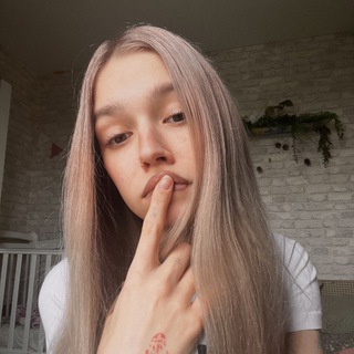 Логотип телеграм канала @feyrin_tg — дневник иришки