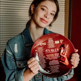 Логотип телеграм канала @films_serial_2023 — ПОСТУЧИСЬ В МОЮ ДВЕРЬ В МОСКВЕ