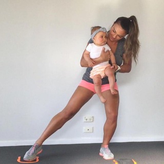 Логотип телеграм канала @fitness_mamochka — Фитнес Мама