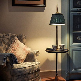 Логотип телеграм канала @floorlamp7 — Книжный клуб "Торшер" 🛋