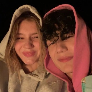 Логотип телеграм канала @flunwixxx — flunwix.💗