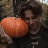 Логотип телеграм канала @forestsoull — Мальчик с фотоаппаратом