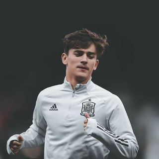 Логотип телеграм канала @fozzistandoff — 🎄𝓖𝓪𝓿𝓲_𝓶𝓸𝓷𝓮𝔂_2❄️