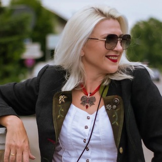 Логотип телеграм канала @frau_specht — Та самая фрау