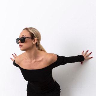Логотип телеграм канала @frauleswear — FRAULES WEAR