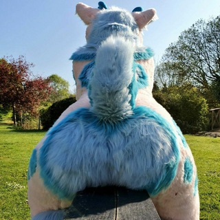 لوگوی کانال تلگرام fursuitbootiesreborn — Fursuit Booties REBORN
