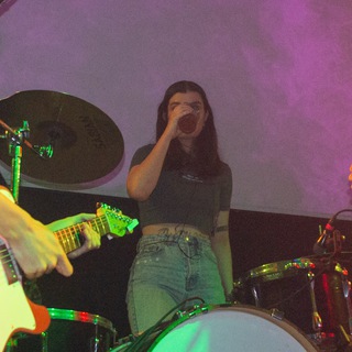 Логотип телеграм канала @garagerockmama99 — garagerockmommy