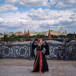 Логотип телеграм канала @garni_luara — Garni Luar🏛