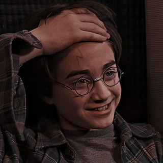 Telegram kanalining logotibi garripotterfansuz — ➪ Garri Potter Olami 💡📚