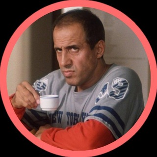 Логотип телеграм канала @giggly_clips — Giggly Clips — Отрывки хорошего кино