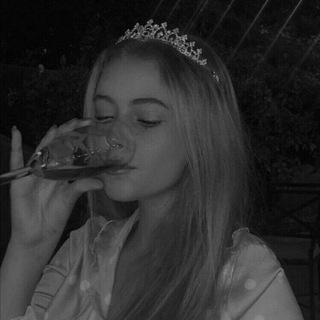Логотип телеграм канала @girllilia — 🅖🅘🅡🅛
