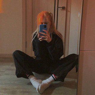 Логотип телеграм канала @grstsh — комнатушка