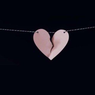 Логотип телеграм канала @grustnievibeo — Грустные песни и видео🥀💔