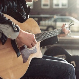 Логотип телеграм канала @guitar_pesni — Гитарист|Песни под гитару