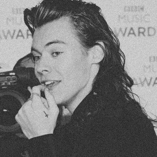 Logo of telegram channel harryfuckinstyles — -Hazz🌙