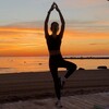 Логотип телеграм канала @healthymasha — хэлси лайф Маши🧘🏼‍♀️