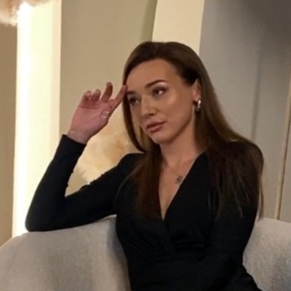 Логотип телеграм канала @helen_design_life — Быстрая Лена | дизайнер | ментор