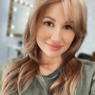 Логотип телеграм канала @helloitsme_lena — Me_lena