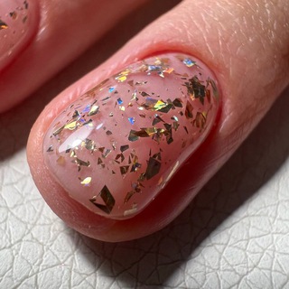 Логотип телеграм канала @holalili_nails — nails_holalili