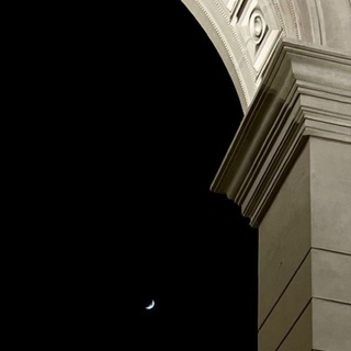 Логотип телеграм канала @hold_me7 — душа требует покоя.
