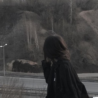 Логотип телеграм канала @holysshhitt — депрессивная пати