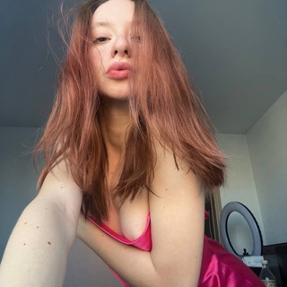 Логотип телеграм канала @holyyyangelll — 👼🏻HolyAngel👼🏻